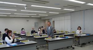 ４名誉学生の紹介.JPG